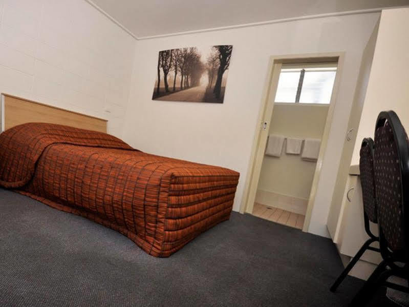 Gladstone Cbd Motel Exteriör bild